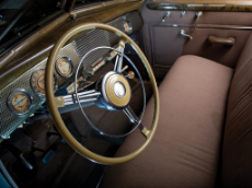 1940_Buick_Super_4_door_Sedan__51__retro_interior_______j_2048x1536.jpg