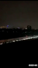 210,000 vehicles escaped from the city the day before #Wuhan's lockdown.mp4